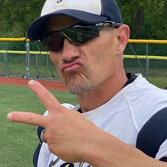 Meet your Posher, Rosie Rose - Picture 12 of 13